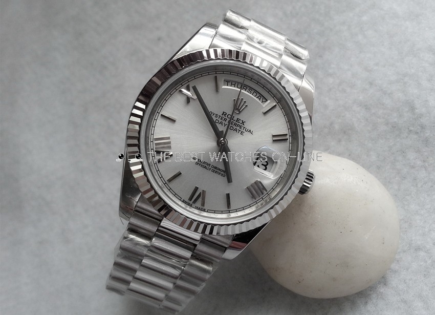 Rolex Day-Date II Swiss Replica Watch 228239-0046 Silver White Dial 40mm (High End)