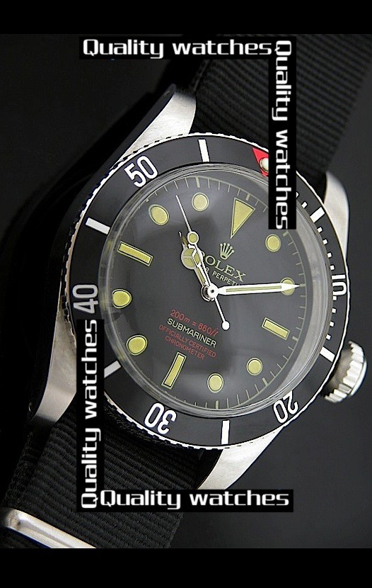 Rolex Submariner Domed Crystal Black dial Automatic Replica Watch 