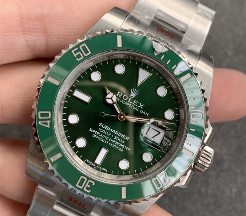 Swiss Rolex Submariner 116610LV-0002 Green Dial Automatic Replica (High End)
