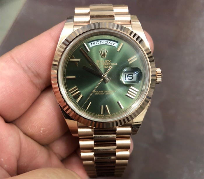 Rolex Day-Date II Replica Swiss Watches 228235-0025 Green Dial (High End)