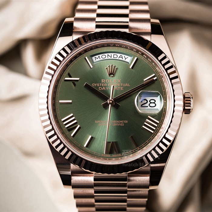 Rolex Day-Date II Swiss Cal.3255 Replica Watch 228235-0025 Green Dial 40mm (Super Model) 