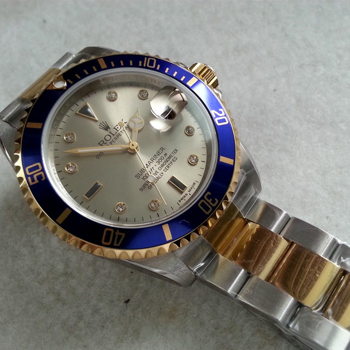 Rolex Submariner Date Replica Swiss Watch Silver Dial Diamonds Markers (High End)